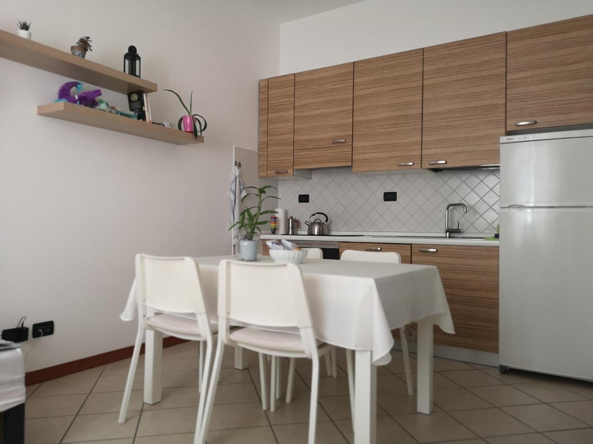 Holiday Apartment - Brescia Centro - Parcheggio Privato Екстериор снимка