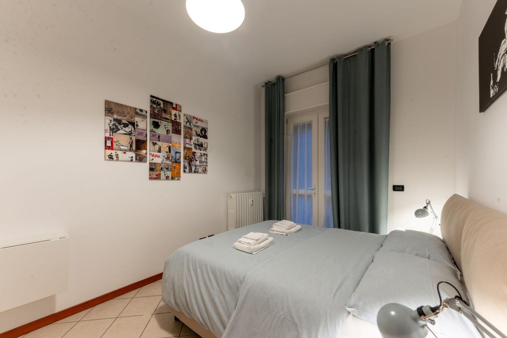Holiday Apartment - Brescia Centro - Parcheggio Privato Екстериор снимка