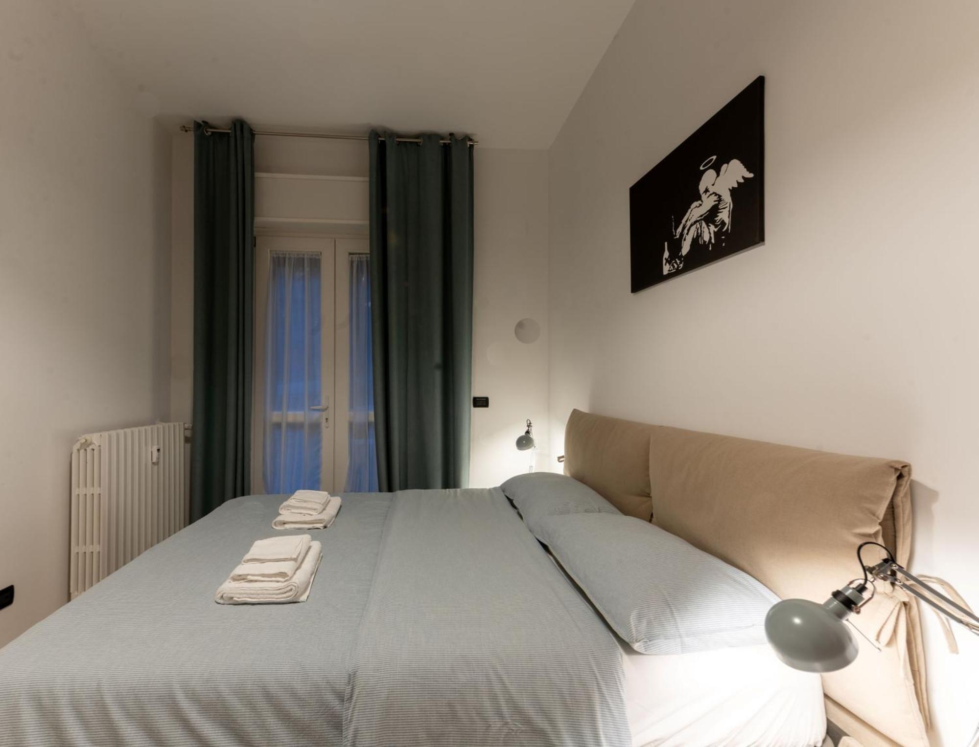 Holiday Apartment - Brescia Centro - Parcheggio Privato Екстериор снимка